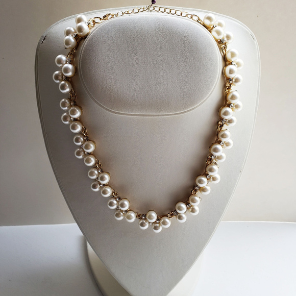 Jewelry - Faux Pearl and Rhinestone necklace